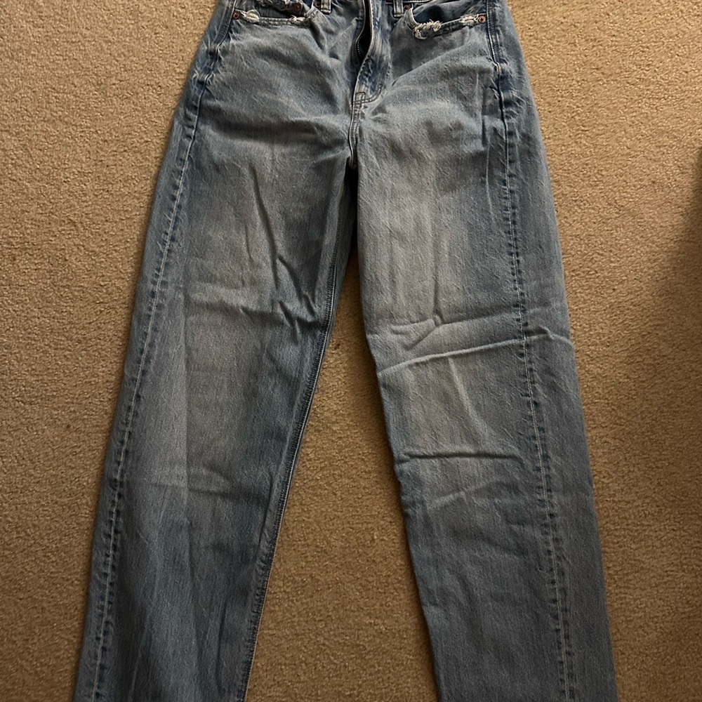 American eagle women’s baggy jeans